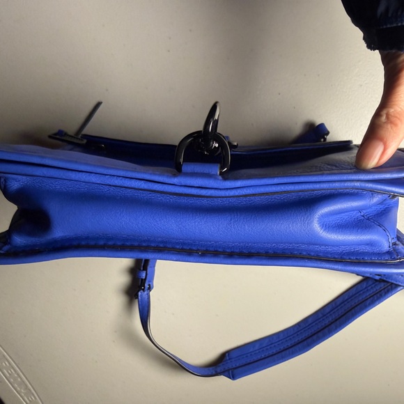 NWOT Rebecca Minkoff Bright Blue Leather Flap Crossbody Bag Clip Dust Bag - Picture 9 of 11